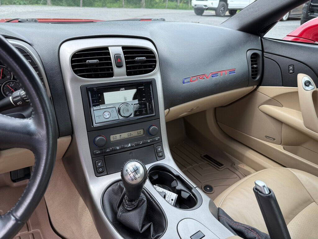 2005 Chevrolet Corvette 31
