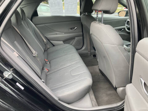 2024 Hyundai Elantra SEL