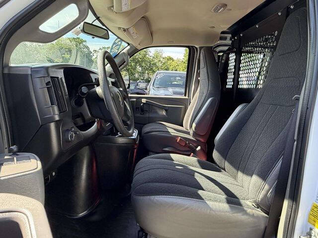 2024 Chevrolet Express 2500