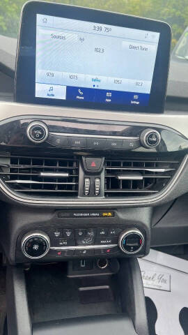 2020 Ford Escape SEL