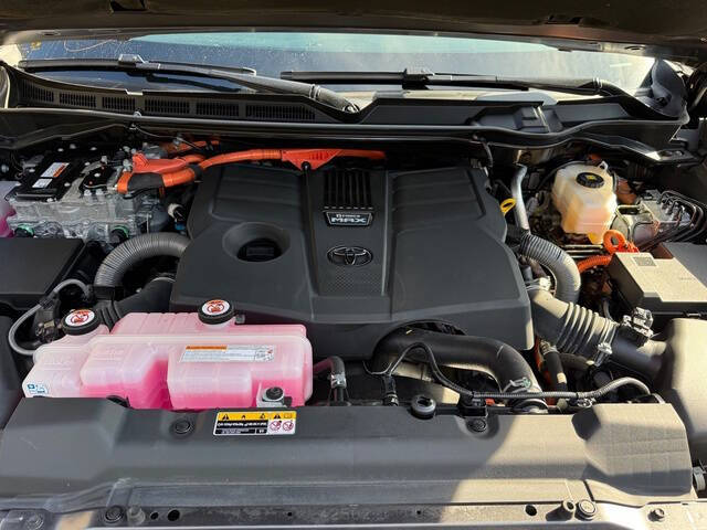 2025 Toyota Sequoia SR5