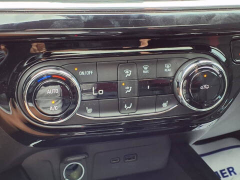 2025 Chevrolet Trax RS