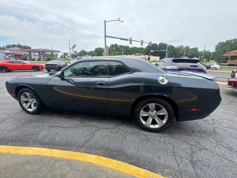 2018 Dodge Challenger SXT Plus