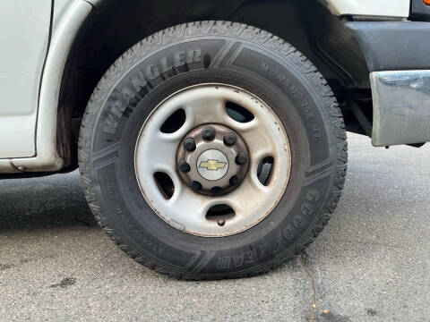 2011 Chevrolet Express LT 2500