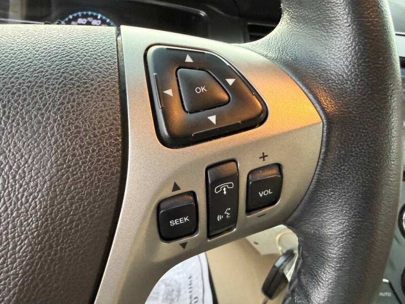 2013 Ford Taurus SEL