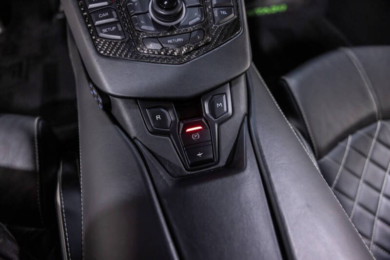 2019 Lamborghini Aventador LP 740-4 S