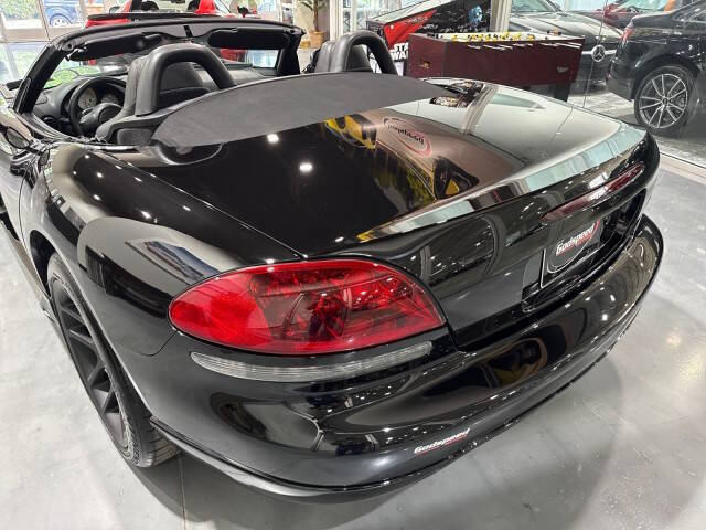 2004 Dodge Viper SRT-10