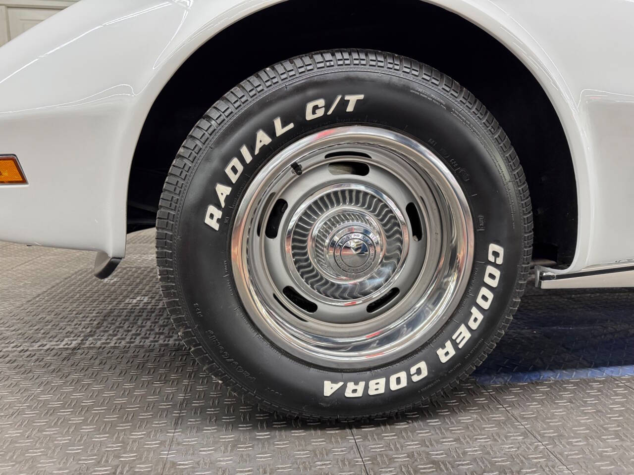 1975 Chevrolet Corvette 29