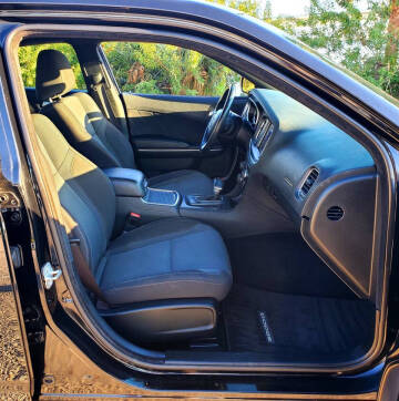 2017 Dodge Charger SXT