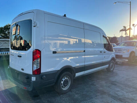 2017 Ford Transit