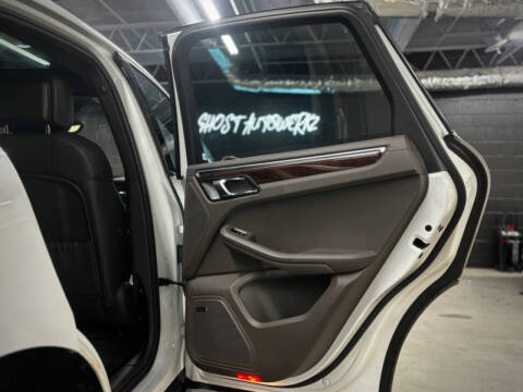 2015 Porsche Macan S