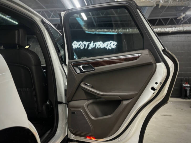 2015 Porsche Macan S