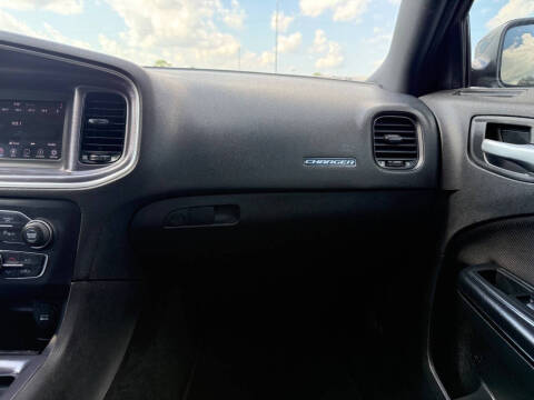 2018 Dodge Charger SXT