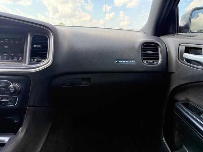 2018 Dodge Charger SXT