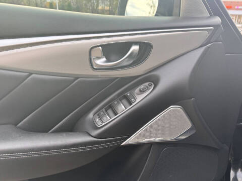 2021 Infiniti Q50 Luxe