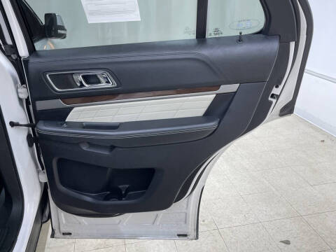 2018 Ford Explorer Platinum