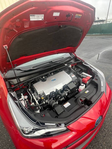 2022 Toyota Prius LE AWD-e