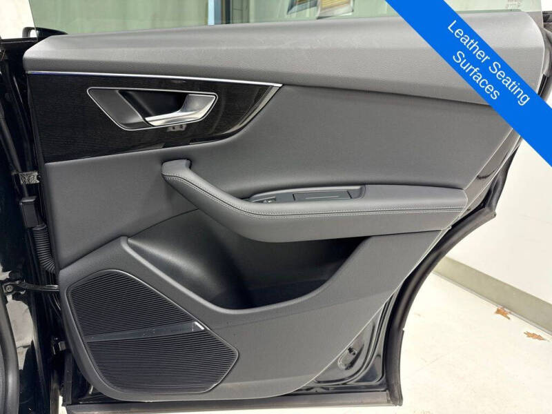 2025 Audi Q8 quattro Premium Plus 55 TFSI