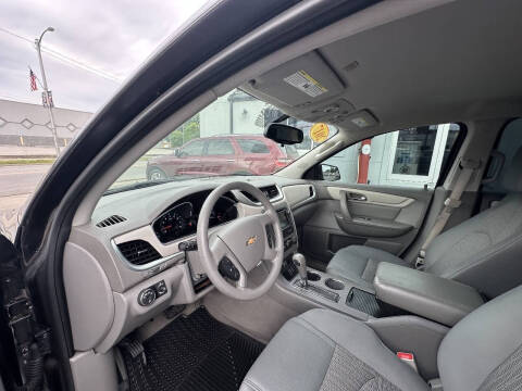 2017 Chevrolet Traverse LS