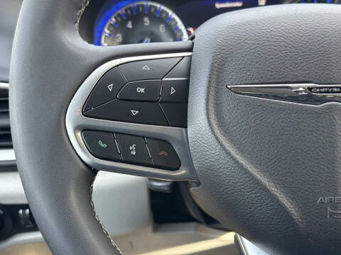 2022 Chrysler Pacifica Touring L