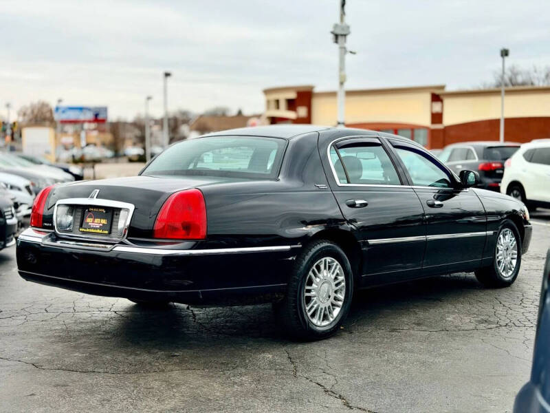 2008 Lincoln Town Car Signature Limited