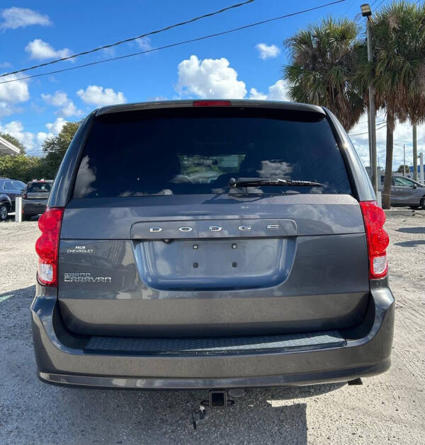 2018 Dodge Grand Caravan SE Plus