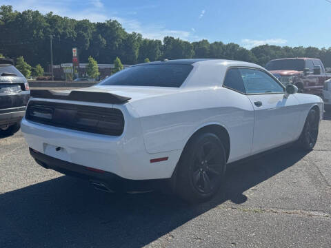 2015 Dodge Challenger SXT