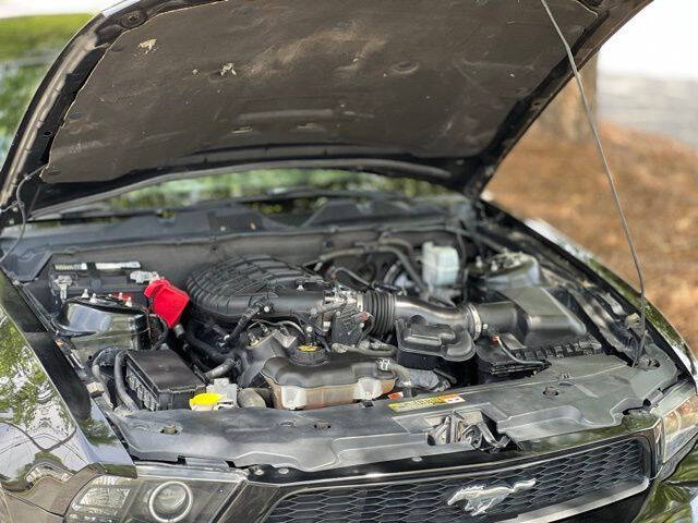2012 Ford Mustang V6