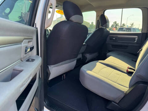 2019 RAM 1500 Classic SLT