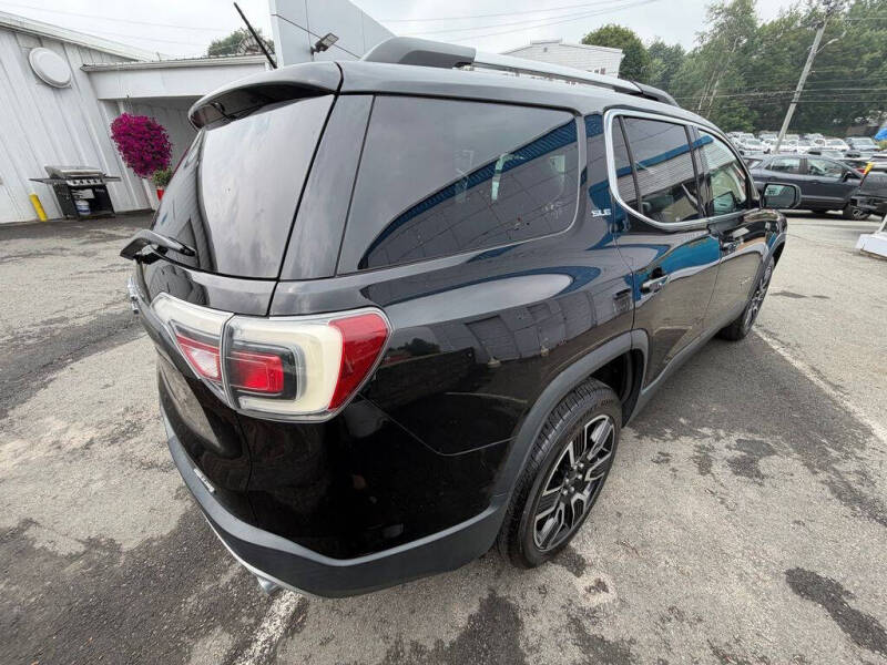 2019 GMC Acadia SLE-2
