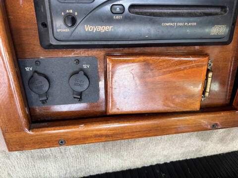 2003 Ford E-Series E-250 SD