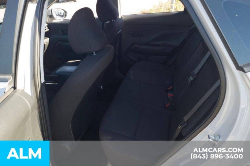 2025 Hyundai Kona SE