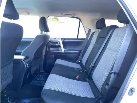 2022 Toyota 4Runner SR5