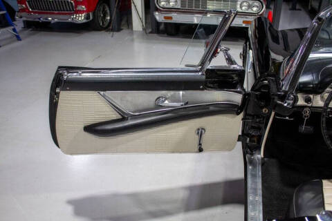 1957 Ford Thunderbird