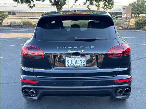 2017 Porsche Cayenne S E-Hybrid Platinum Edition