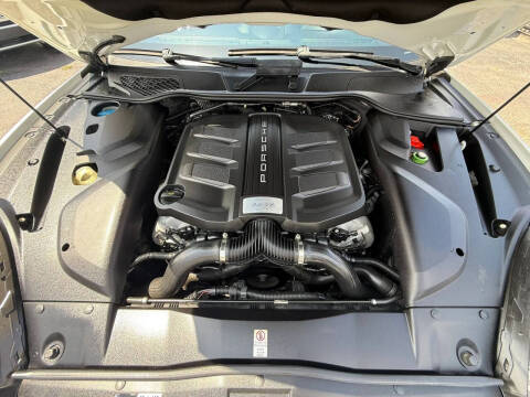 2016 Porsche Cayenne GTS