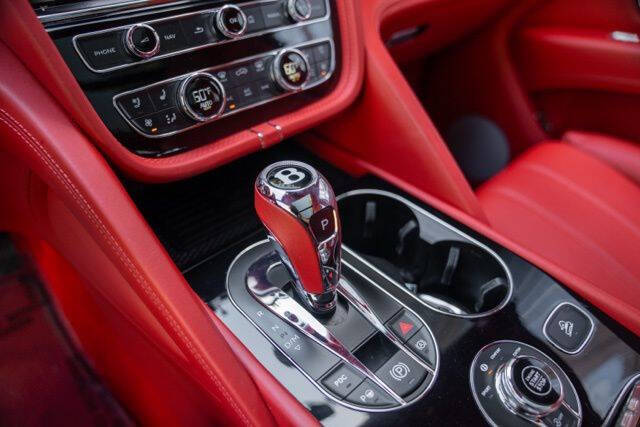 2022 Bentley Bentayga V8