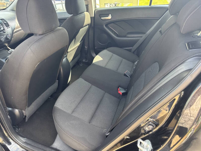 2017 Kia Forte5 LX