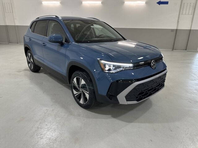 2026 Volkswagen Taos SE 4Motion