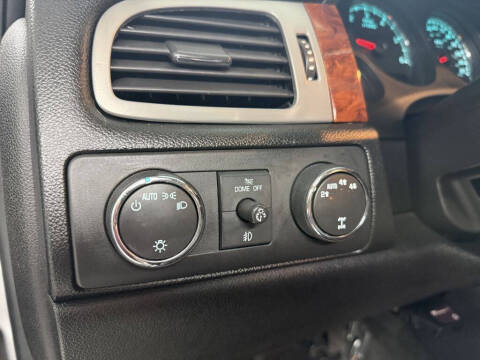 2013 Chevrolet Avalanche LTZ Black Diamond