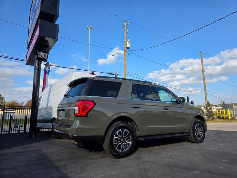 2024 Ford Expedition XLT