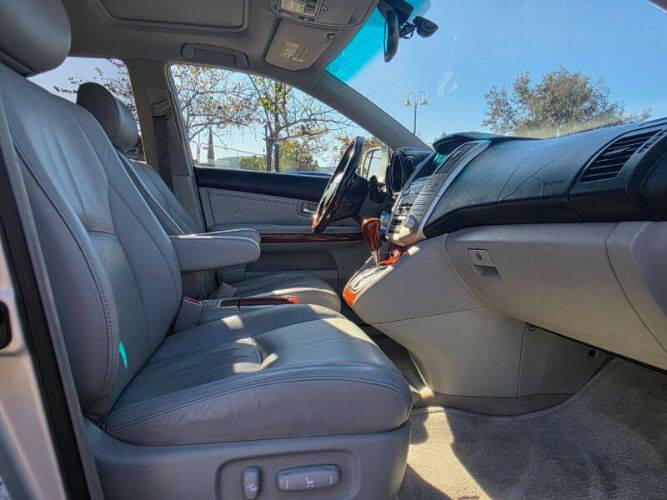 2005 Lexus RX 330