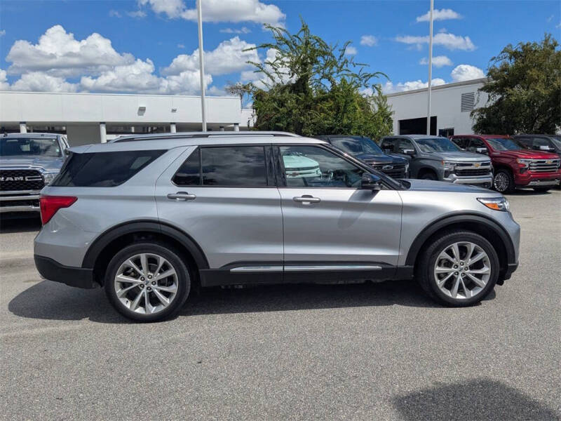 2022 Ford Explorer Platinum