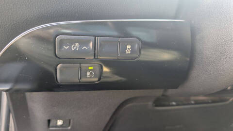 2017 Toyota Prius One