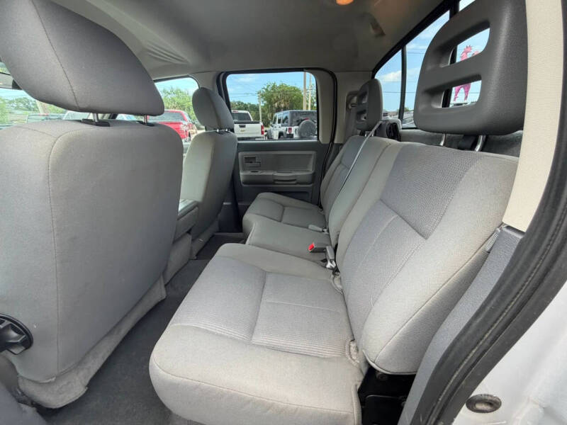 2006 Dodge Dakota SLT