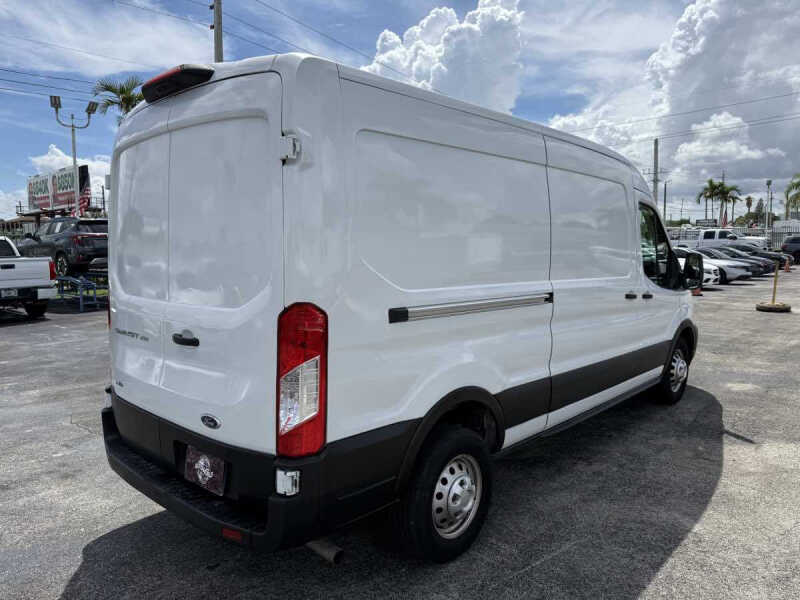 2022 Ford Transit
