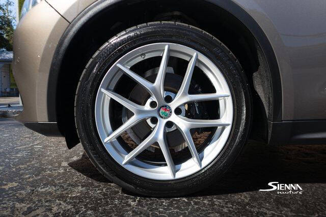 2019 Alfa Romeo Stelvio Sport