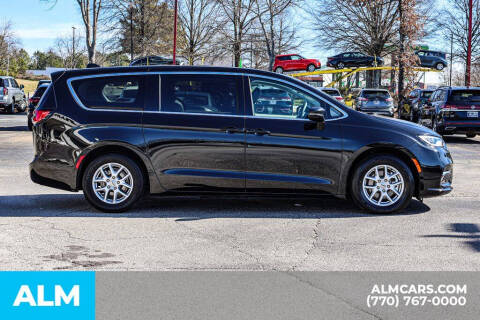 2024 Chrysler Pacifica Touring L
