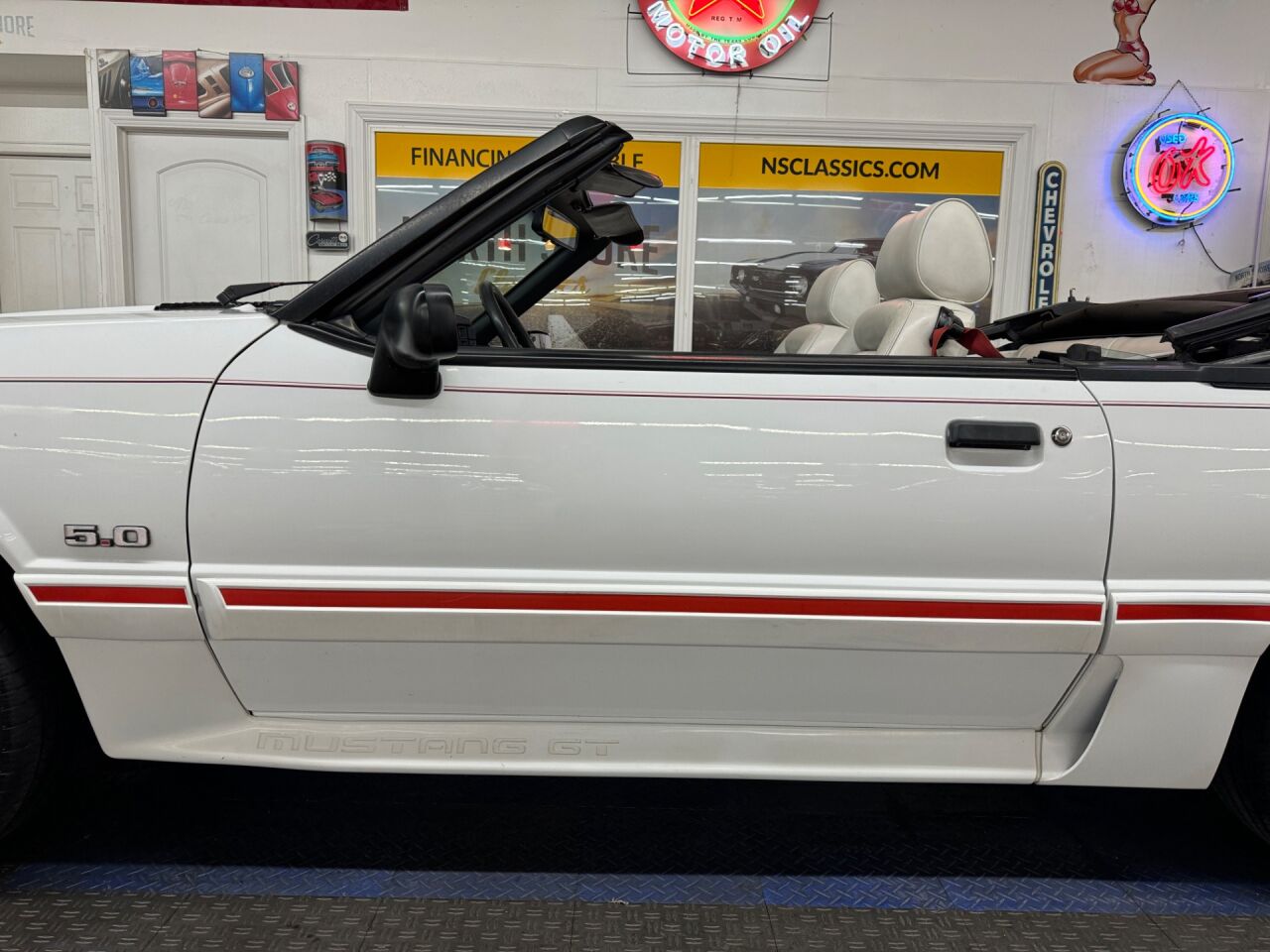 1989 Ford Mustang 21