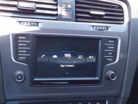 2016 Volkswagen e-Golf SE